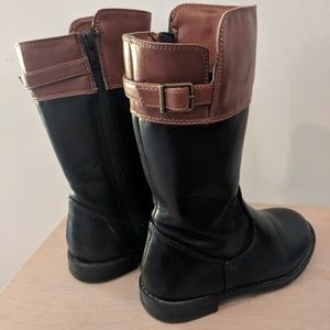 Girls black and brown boots